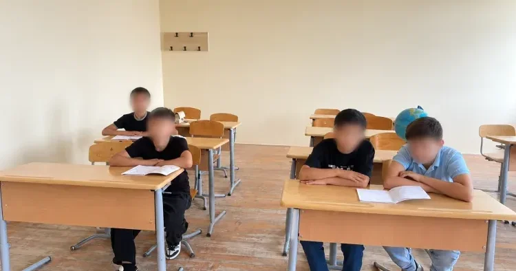 Zəif oxuyan şagirdlərin üzü açıq paylaşıldı Vəkil: Bu, qanun pozuntusudur