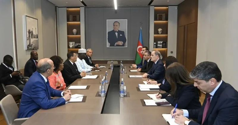 Ceyhun Bayramov Pan Afrika Parlamentinin prezidentinin rəhbərlik etdiyi nümayəndə heyəti ilə görüşüb