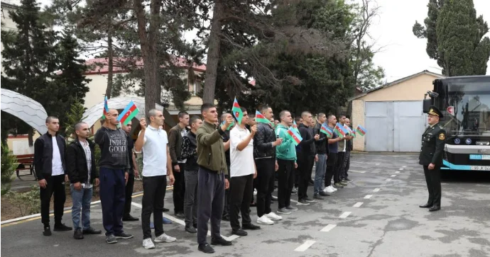 Bir neçə günə 30 yaşını tamamlayan şəxs hərbi xidmətə getməlidirmi? VƏKİL AÇIQLADI VİDEO