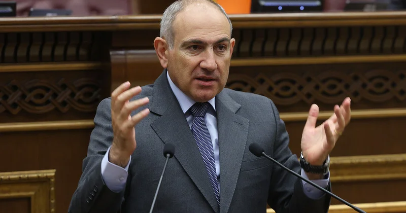 Пашинян заявил, что слышит голоса