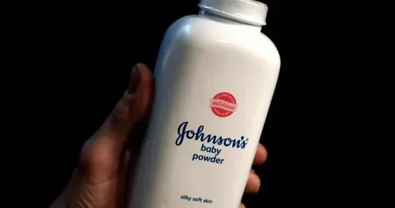 В Великобритании новый скандал вокруг Johnson’s Baby Powder