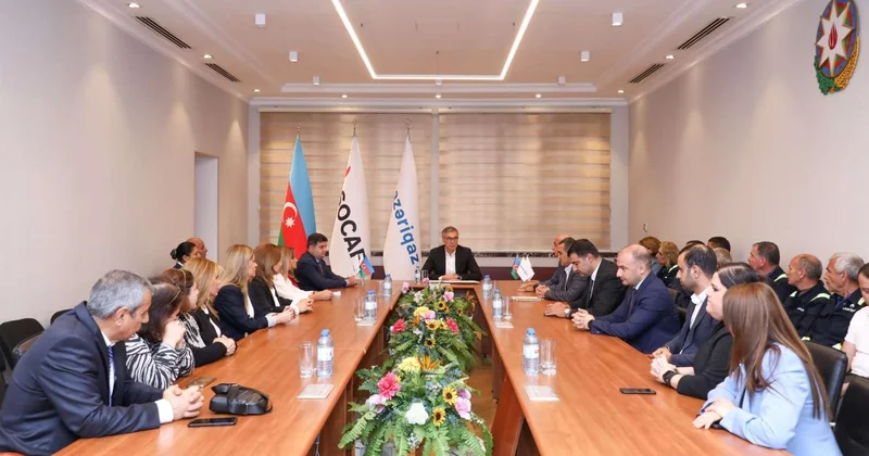 Əmək fəaliyyətində fərqlənən işçilərlə görüş keçirildi