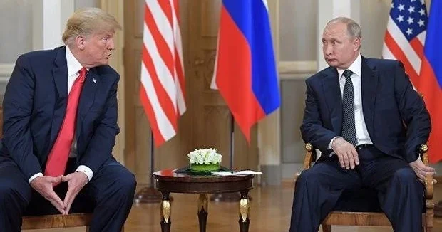 Трамп и Путин проводят телефонный разговор