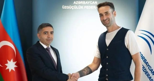 Millimizdə isveçrəli baş məşqçi