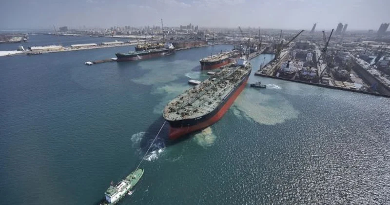 Hindistan Rusiya neftinin idxalını tədricən azaltmağı planlaşdırır