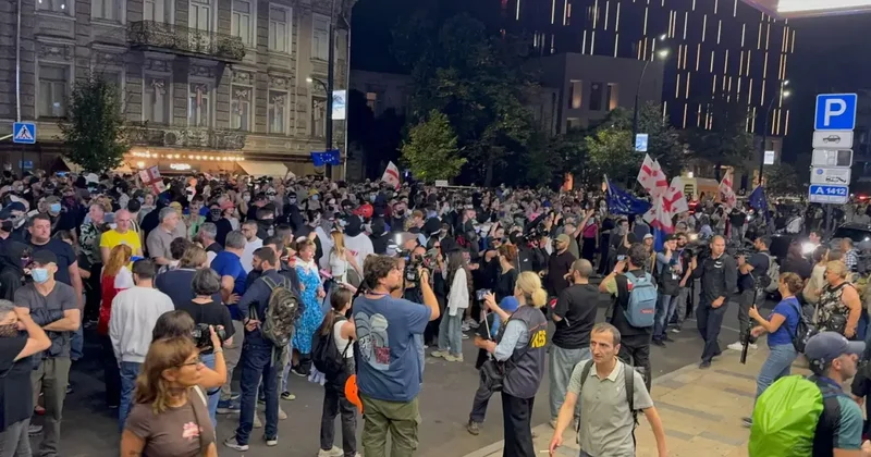 В Грузии несовершеннолетним грозит тюрьма за участие в митингах