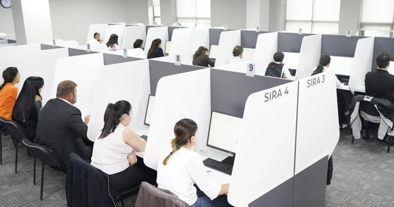 Dövlət qulluğuna qəbul üzrə növbəti imtahan keçirilib
