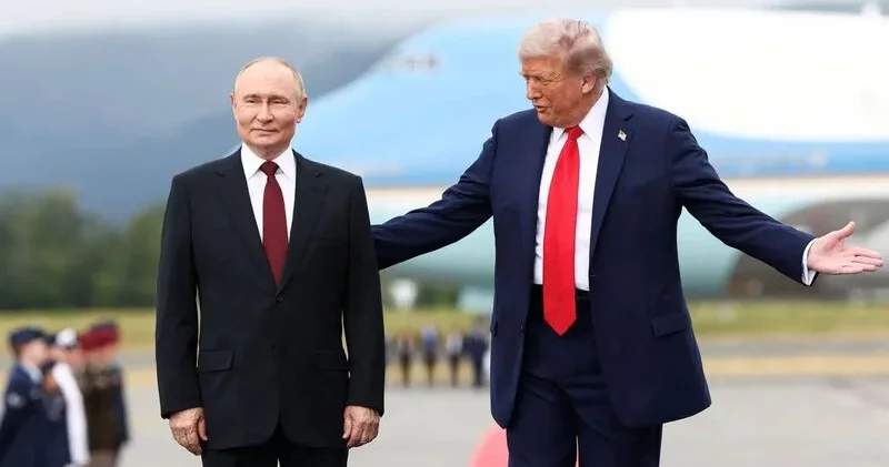 Tramp və Putin telefon danışığı aparır