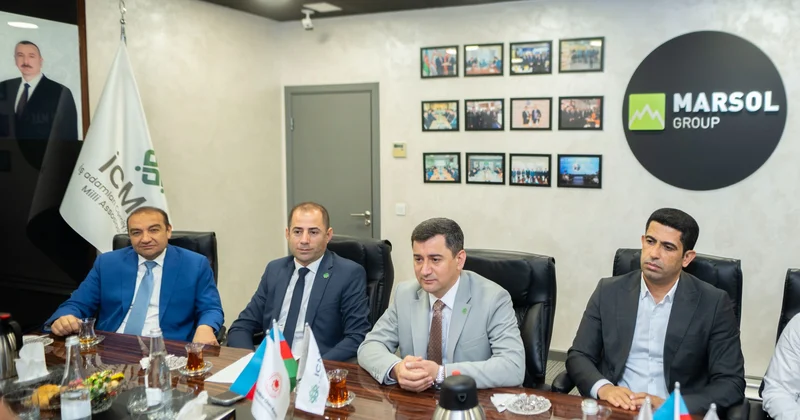 Qanvermə aksiyasında fəal iştirak edən şirkət rəhbərləri ilə görüş keçirildi FOTOLAR