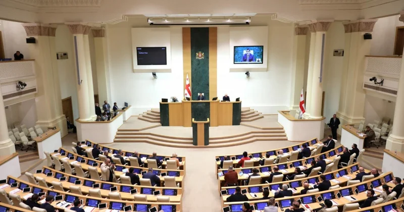 Gürcüstanda müəyyən şəxslərin partiya yaratması qadağan edilib