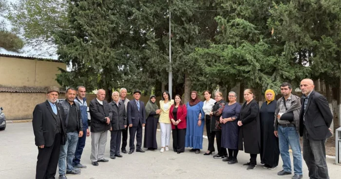 Deputat Hacı Zeynalabdin qəsəbəsinin sakinləri ilə görüşdü FOTOLAR