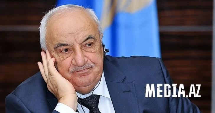 Абид Шарифов перенёс инсульт, потерял способность ходить и говорить