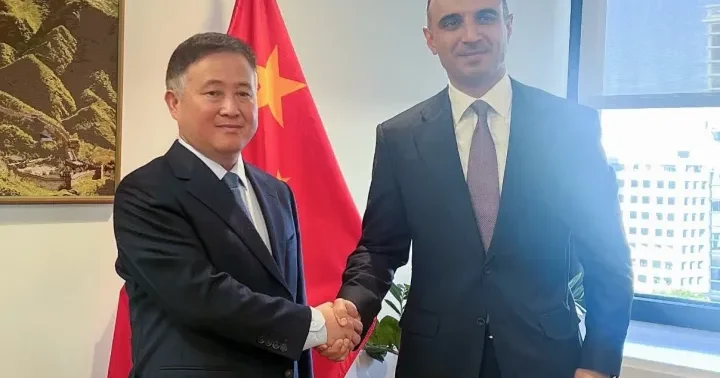 Azərbaycan və Çin mərkəzi banklarının sədrləri görüşüb