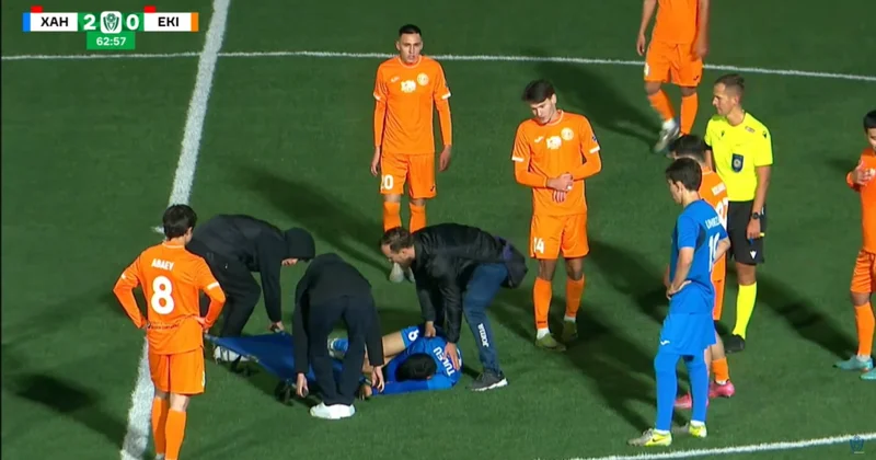 Qazaxıstanda gənc futbolçu oyun zamanı öldü