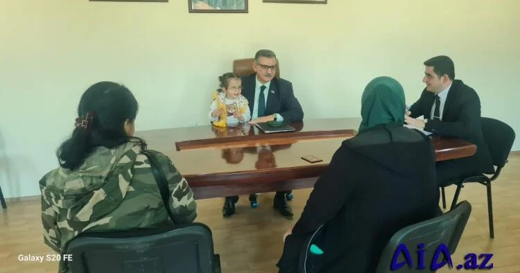 Milli Məclisin deputatı Novruzəli Aslanov İsmayıllı şəhərində seçiciləri ilə görüşüb FOTOlar
