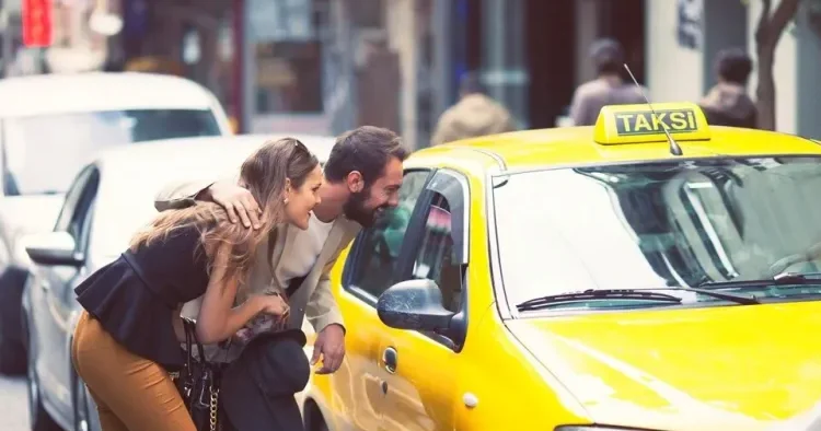 Taksilərlə bağlı yeni qərar Bakıda tıxacları azaldacaq? SORĞU
