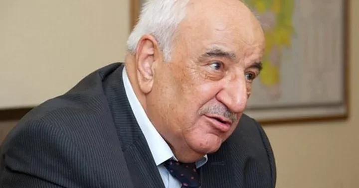 Abid Şərifov insult keçirdi