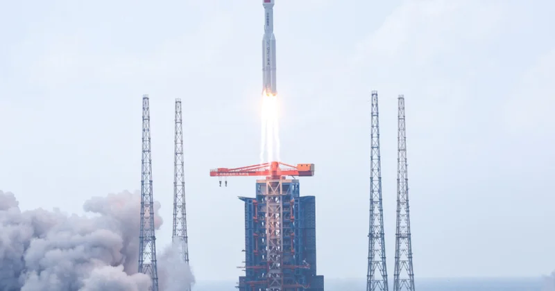 Çinin “Çancen” daşıyıcı raketinin 600 cü buraxılış olub
