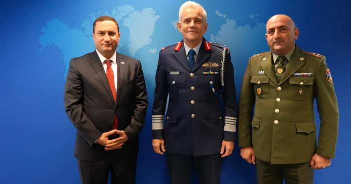 İrəvan Aİ yə hərbi attaşe göndərib