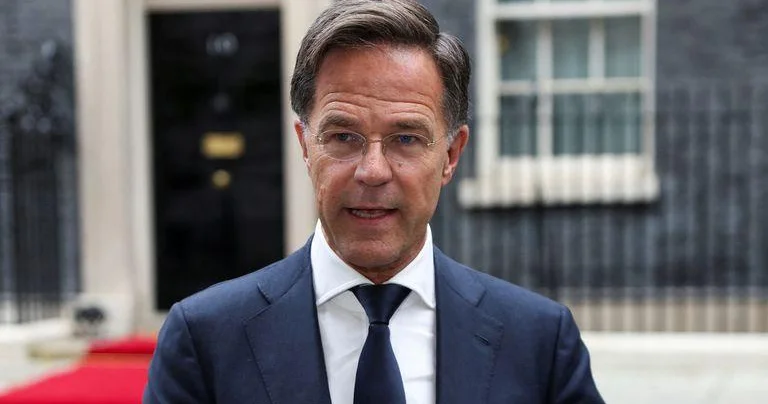 “Biz Rusiyadan 25 dəfə böyüyük!” Rutte Rusiya hərbi potensialını “çox şişirtməməyə” çağırıb