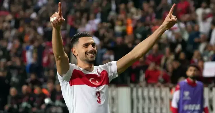 Əl Əhli türkiyəli ulduzu buraxmaq istəmir