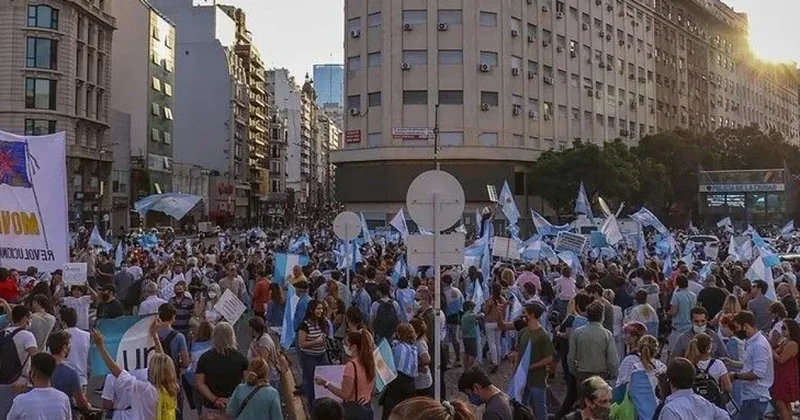 Протесты в Аргентине: десятки задержанных