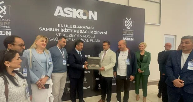 Azərbaycandan olan nümayəndə heyəti Samsun Böyükşəhər Bələdiyyəsinin sədri ilə görüşüb