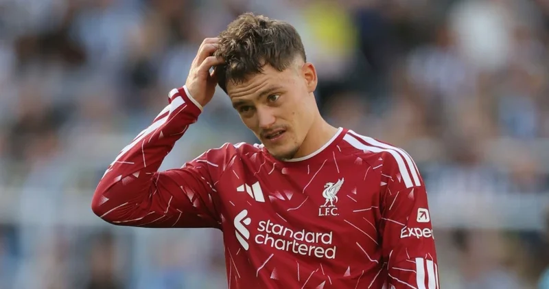Bavariya Liverpul un futbolçusu ilə maraqlanır