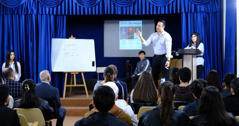 Xankəndidə “Dil və ünsiyyət” adlı interaktiv seminar keçirilib FOTOLAR