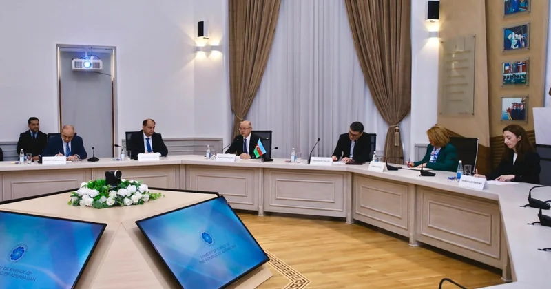 Bakıda Vyetnama LNG tədarükü perspektivləri müzakirə edilib