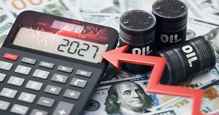 Azərbaycanda neftin qiymətinin 65 dollardan aşağı düşməsi ehtimalı az qiymətləndirilir