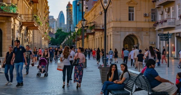 Сколько населения в Азербайджане?