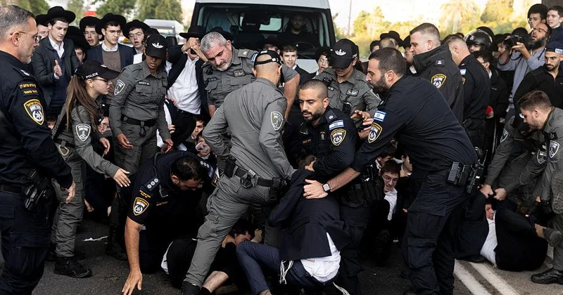 İsraildə gərginlik: Onlarla yəhudi hərbi obyektə hücum etdi Həbc edilənlər var...