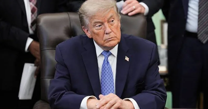 Не тот человек, с которым нам стоит иметь дело : Трамп снова критикует Зеленского