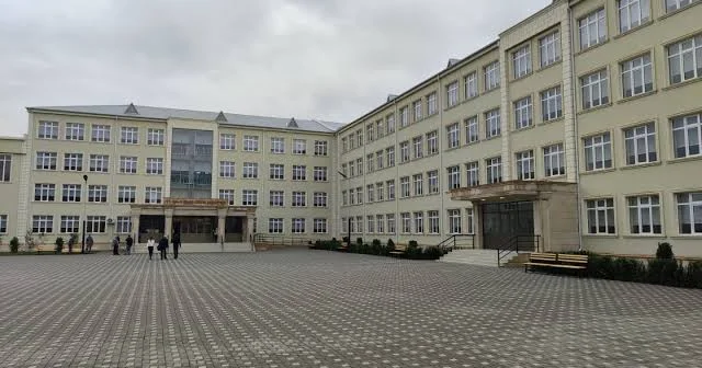 Xırdalana məktəbə HÜCUM: Həbs edilən var