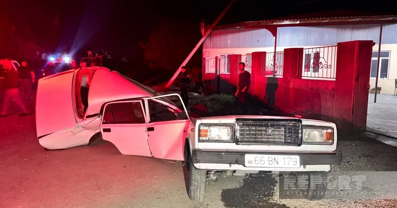 В Самухе автомобиль после ДТП разорвало пополам