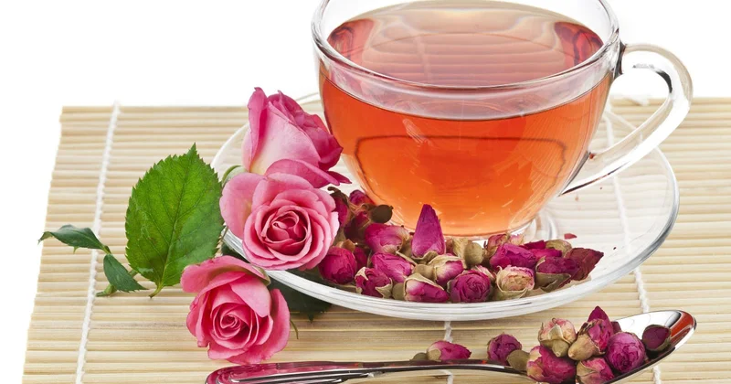 Antiseptik təsir göstərir, mikrobları öldürür, menstruasiya ağrılarını azaldır... Qızılgülün min bir faydası