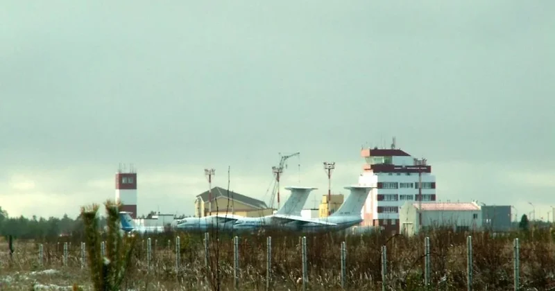Rusiyanın Koqalım şəhərinin aeroportu ilk dəfə dron təhlükəsinə görə bağlanıb