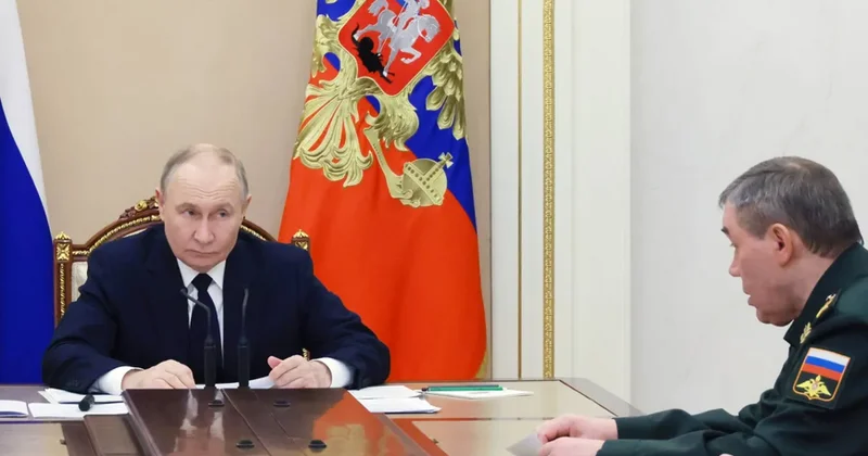 Gerasimov Putinə məruzə etdi: Strateji şəhər ƏLƏ KEÇİRİLDİ