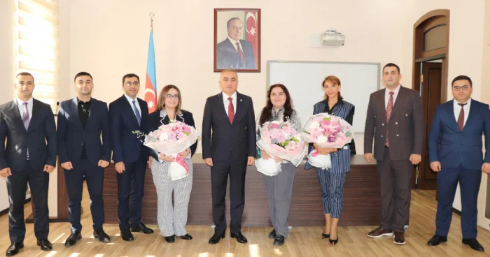 Vəkillər Kollegiyasının sədri yeni hakim təyin olunmuş 8 vəkili təltif edib