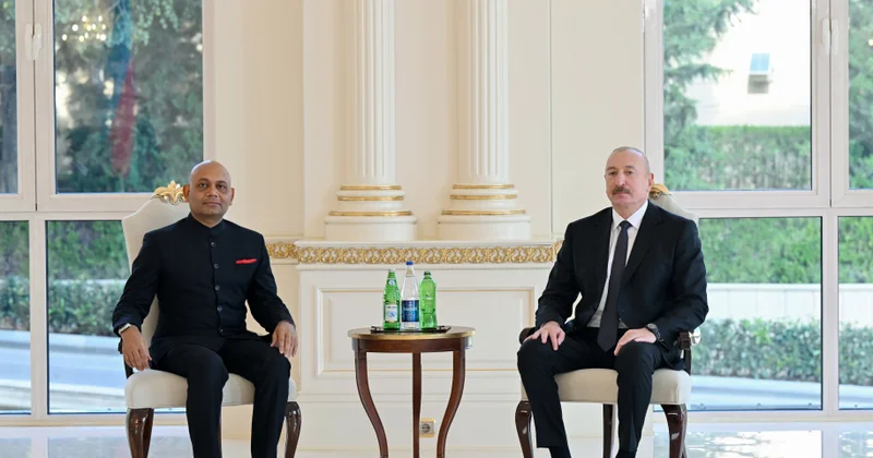 Hindistan səfiri etimadnaməsini təqdim etdi