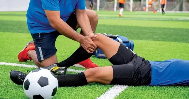 AFFA həkimi olmayan klubları cərimələdi