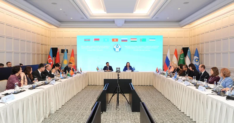 “Aktiv və sağlam uzunömürlülük: dövlət siyasəti və sosial innovasiyalar” mövzusunda dəyirmi masa keçirilib