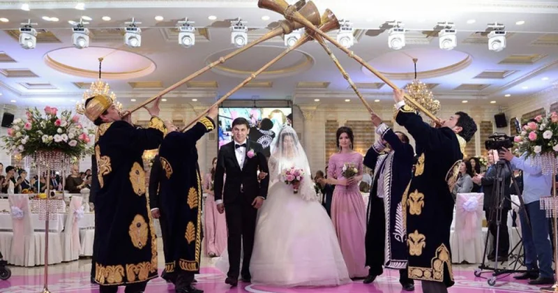 Toya nə qədər pul yazdırmaq lazımdır? DƏQİQ HESABLAMA