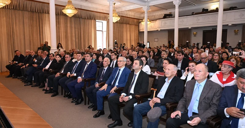 Mətbuat Şurasına yeni sədr və üzvlər seçilib YENİLƏNİB 2 VİDEO