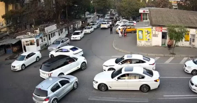 Bakıda yeni svetoforlar quraşdırıldı VİDEO