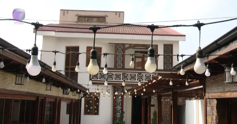 Bakıda yaşayış evini restorana çevirdilər Qonşular ŞİKAYƏTÇİDİR VİDEO