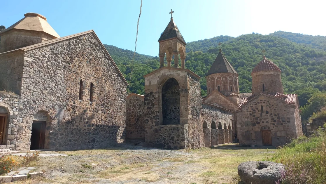 Xudavəng monastır kompleksi Azərbaycan xalqının möhtəşəm maddimədəniyyət nümunəsidir