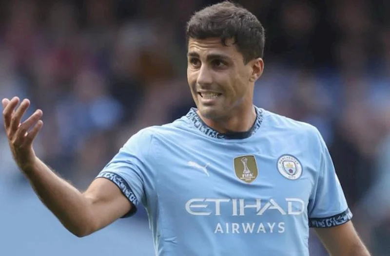 Rodri “Barselona” və “Real Madrid” arasında seçim etdi