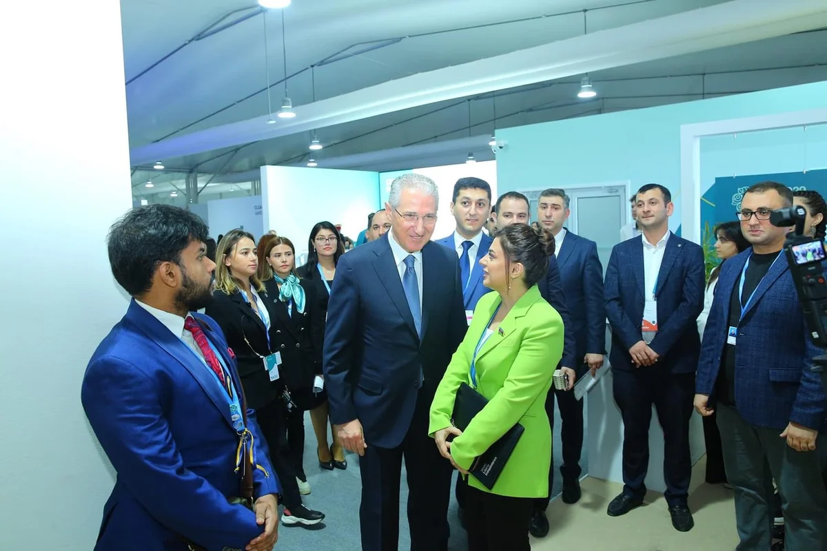 COP29 prezidenti Azərbaycan QHTlərinin pavilyonuna baş çəkib FOTO Yeni Çağ Media